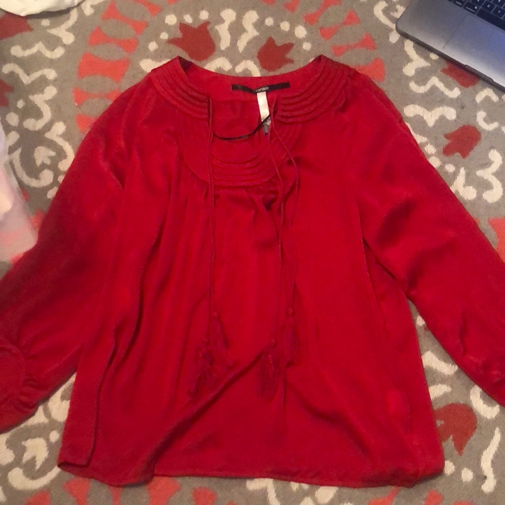 KENSIE red long sleeve silk blouse